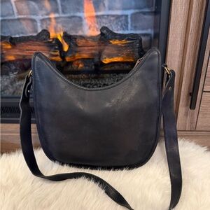 Vintage Coach Beckett Zip in Navy